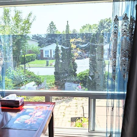 Renovated Cozy Bedroom With Private Washroom Toronto Exterior foto