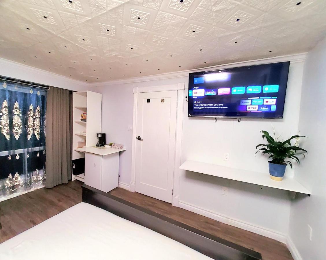 Renovated Cozy Bedroom With Private Washroom Toronto Exterior foto