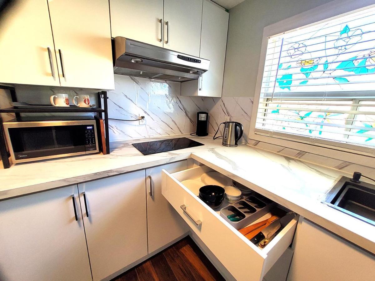 Renovated Cozy Bedroom With Private Washroom Toronto Exterior foto